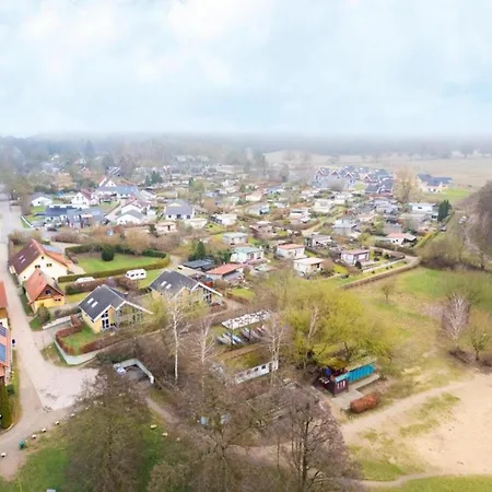 Doppelbungalow Mit Terrasse Im Mirow *
