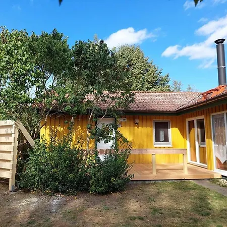 Doppelbungalow Mit Terrasse Im Mirow * Granzow