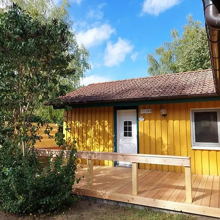 Doppelbungalow Mit Terrasse Im Mirow * Granzow